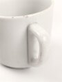 Heer, Kantinenporzellan große Tasse, Durchmesser etwa 10,5cm, Hersteller Kolmar 1940. Gebraucht, am Rand defekt
