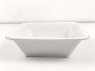 Heer, , Kantinenporzellan große, eckige Schale, Kantenlänge 26cm, Hersteller Hutschenreuther Bavaria 1937. Gebraucht, zusätzlich markiert Reichsarbeitsdienst