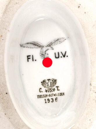 Luftwaffe, Kantinenporzellan Sauciere, Hersteller Tielsch Altwasser 1936. Gesamtlänge 25cm, gebraucht