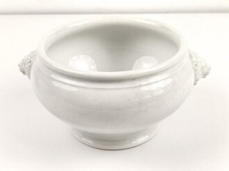 Luftwaffe,  Kantinenporzellan große Terrine mit Löwenköpfen, Durchmesser etwa 24cm, Hersteller Johann Haviland 1938. Gebraucht.