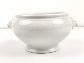 Luftwaffe,  Kantinenporzellan große Terrine mit Löwenköpfen, Durchmesser etwa 24cm, Hersteller Johann Haviland 1938. Gebraucht.