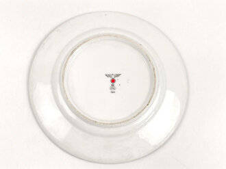 Heer, Kantinenporzellan flacher Teller, Durchmesser 23cm, Hersteller Puls 1941. Gebraucht.