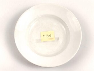 Luftwaffe, Kantinenporzellan flacher Teller, Durchmesser 23,5cm, Hersteller Plankenhammer Bavaria 1938. Gebraucht.