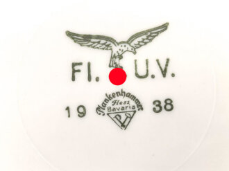 Luftwaffe, Kantinenporzellan flacher Teller, Durchmesser 23,5cm, Hersteller Plankenhammer Bavaria 1938. Gebraucht.