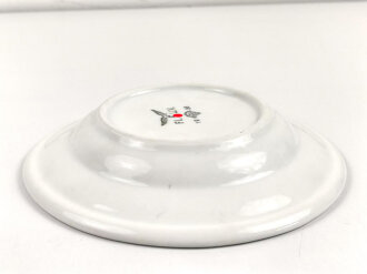 Luftwaffe, Kantinenporzellan flacher Teller, Durchmesser 23,5cm, Hersteller Plankenhammer Bavaria 1938. Gebraucht.