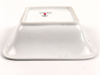 Luftwaffe, Kantinenporzellan  eckige Schale, Kantenlänge 21cm, Hersteller unleserlich 1942. Gebraucht.