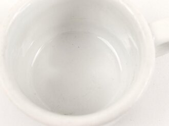 Luftwaffe,  Kantinenporzellan Tasse mit Untertasse, Hersteller  Johann Haviland 1940. Gebraucht.