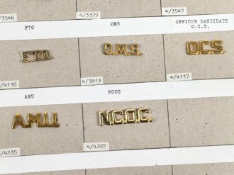 U.S. Army , Sammlung Kragenabzeichen, jeweils auf Karton befestigt