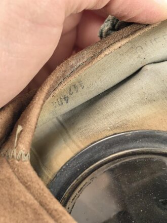 Luftschutz / Werkschutz. Gasmaske Modell 1930, ausführung als S-Maske für den Luftschutz. Datiert 1938, in  gutem Zustand.