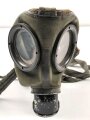 Luftschutz / Werkschutz. Gasmaske Modell 1930, ausführung als S-Maske für den Luftschutz. Datiert 1938, in  gutem Zustand.