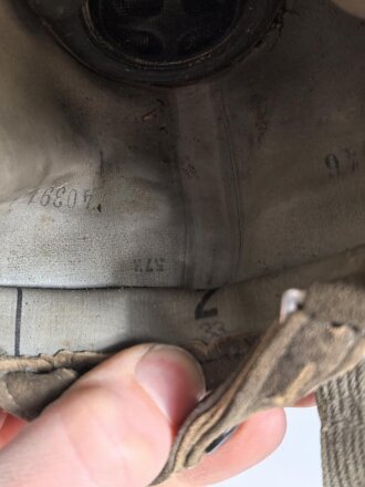 Wehrmacht,  Gasmaske Modell 1930 , datiert 1936. Leicht verformt