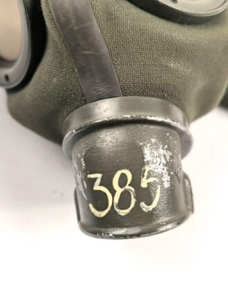 Wehrmacht,  Gasmaske Modell 1930 , datiert 1939. Sehr guter Zustand, persönliches Etikett einer Funkers