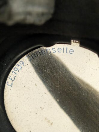 Wehrmacht,  Gasmaske Modell 1930 , datiert 1937. Filtereinsatz 37 datiert 1940. Guter Zustand