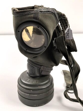 Wehrmacht,  Gasmaske Modell 1930 , datiert 1937....