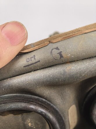 Wehrmacht,  Gasmaske Modell 1930 , datiert 1939. Filtereinsatz 37 R datiert 1940. Sehr guter Zustand