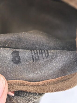 Wehrmacht,  Gasmaske Modell 1930 , datiert 1939. Filtereinsatz 37 R datiert 1940. Sehr guter Zustand