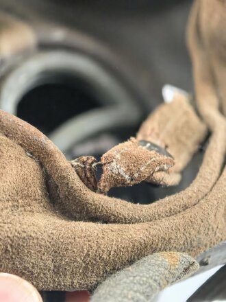 Wehrmacht,  Gasmaske Modell 1930 , datiert 1939. Filtereinsatz 37 R datiert 1940. Sehr guter Zustand