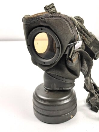 Wehrmacht,  Gasmaske Modell 1930 , datiert 1939....