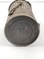Wehrmacht,  Gasmaskendose, Bereitschaftsbüchse Modell 1930. Originallack, ungereinigtes Stück, datierung nicht lesbar