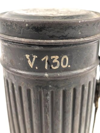 Wehrmacht,  Gasmaskendose, Bereitschaftsbüchse Modell 1938. Originallack, ungereinigtes Stück, datiert 1939