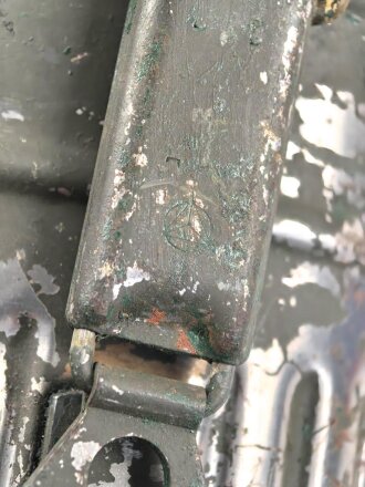 Wehrmacht,  Gasmaskendose, Bereitschaftsbüchse Modell 1938. Originallack ?, ungereinigtes Stück, datiert 1940