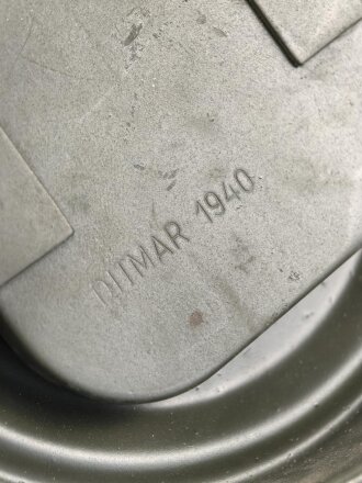 Wehrmacht,  Gasmaskendose, Bereitschaftsbüchse Modell 1938. Originallack, ungereinigtes Stück, datiert 1940