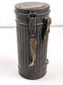 Wehrmacht,  Gasmaskendose, Bereitschaftsbüchse Modell 1938. Originallack, ungereinigtes Stück, datiert 1938