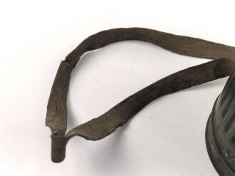 Wehrmacht,  Gasmaskendose, Bereitschaftsbüchse Modell 1938. Originallack, ungereinigtes Stück, datiert 1940