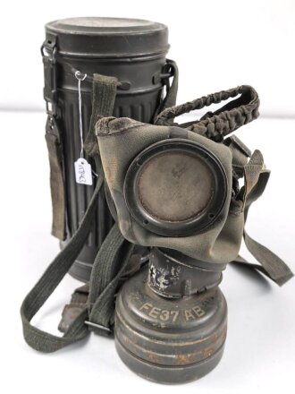 Wehrmacht, Gasmaske in Bereitschaftsbüchse Modell...