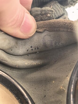 Wehrmacht,  Gasmaske Modell 1930 , Maskenkörper ausgetrocknet