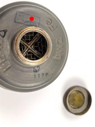 Wehrmacht,  Gasmaskenfilter / Filtereinsatz 41. Originallack