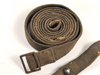 Satz Trage- , Halteriemen für eine Gasmaskendose der Wehrmacht oder einer S-Maskendose