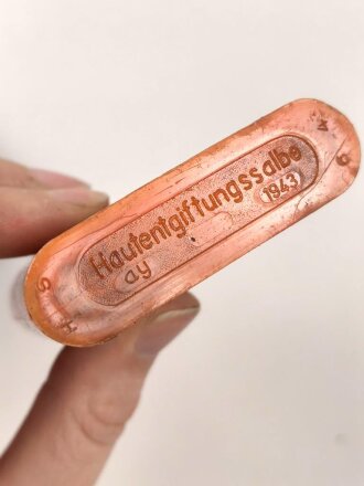 Behälter für "Hautentgiftungssalbe" der Wehrmacht. Guter Zustand