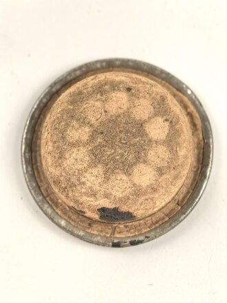 Unterer Deckel für Gasmaskenfilter / Filtereinsatz der Wehrmacht. Hersteller crt