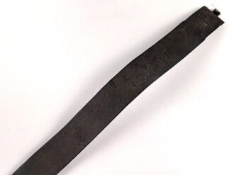 1.Weltkrieg, Koppelriemen für Mannschaften datiert 1915. Leder zum Teil angetrocknet, Gesamtlänge 102cm
