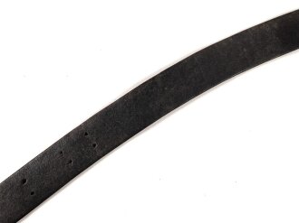 1.Weltkrieg, Koppelriemen für Mannschaften . Eingekürztes Stück, Gesamtlänge 95cm, stark getragen