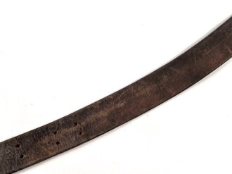 1.Weltkrieg, Koppelriemen für Mannschaften . Eingekürztes Stück, Gesamtlänge 95cm, stark getragen