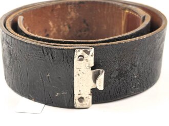 Koppelriemen für Mannschaften zum Waffenrock der Wehrmacht. Lackleder, gebraucht, Gesamtlänge 84cm