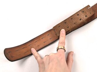 Koppelriemen für Mannschaften zum Waffenrock der Wehrmacht. Lackleder, gebraucht, Gesamtlänge 84cm