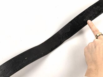 Koppelriemen für Mannschaften zum Waffenrock der Wehrmacht. Lackleder, gebraucht, Gesamtlänge 84cm