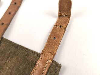 Paar Gamaschen Wehrmacht, getragenes Paar, das Leder zum Teil rissig.