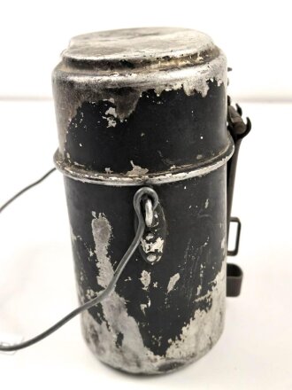 Kochgeschirr alter Art ( hohe Form ) schwarzer Originallack, keine Stempelung ersichtlich, so von Parteiverbänden getragen