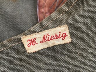 Brotbeutel aus den 1930iger Jahren, vermutlich Eigentumstück für einen Angehörigen im RAD oder ähnlicher Formation