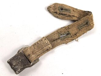 Halteriemen für eine Gasmaskendose der Wehrmacht oder einer S-Maskendose. Stark gebraucht