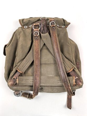 Rucksack zivile Ausführung, von der Fliegerhorstkommandantur Pilsen zugekauft und entsprechend gestempelt. gebraucht