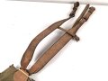 Rucksack Wehrmacht, gebrauchtes Stück, die schweren Trageriemen waren vermutlich ursprünglich für etwas anderes gedacht. Typische zusammenstellunf von allem was noch da war zum Ende des Krieges hin.