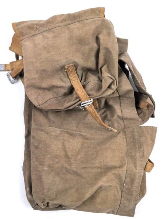 Pionier Rucksack Wehrmacht . Größe und Form in etwa korrekt, unrichtige Materialien. neuzeitliche Sammleranfertigung, Einzelstück aus Sammlungsauflösung.