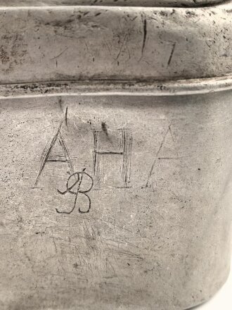 Kochgeschirr Wehrmacht, stark gebrauchtes Stück, der Deckel gestempelt H.W.43