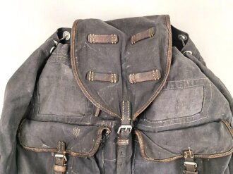 Rucksack Luftwaffe, stark getragen, Hersteller unleserlich