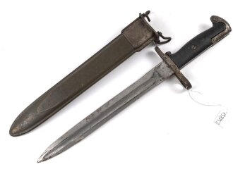 U.S. Army  2.Weltkrieg, Seitengewehr für M 1 Garand . Hersteller UC, datiert 1943. Ungereinigtes Stück, oberer Scheidenbeschlag leicht verbogen